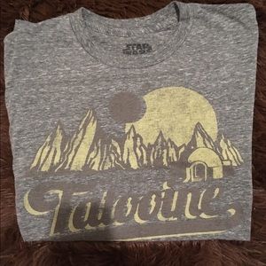 EUC Men’s Star Wars Tatooine Shirt - size small